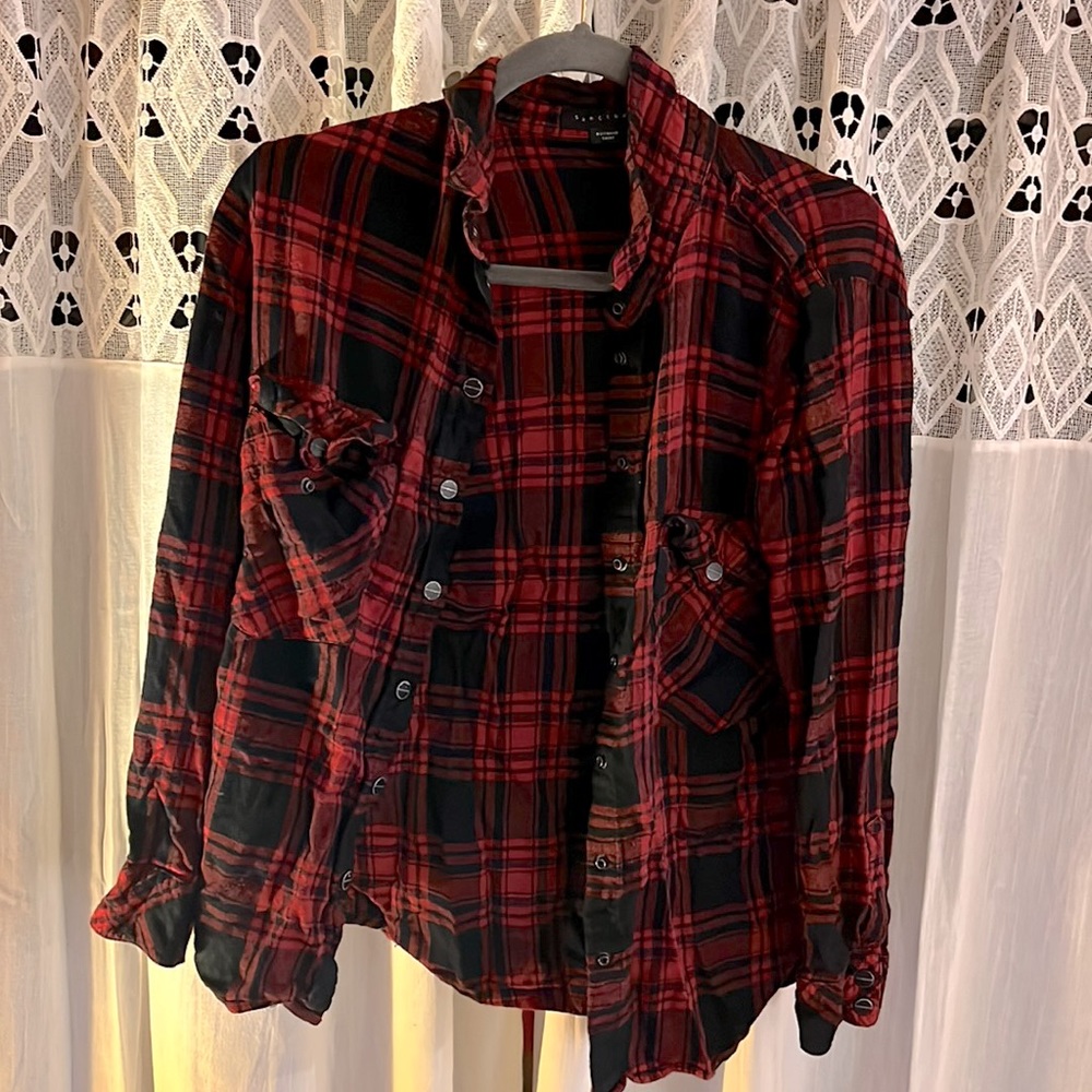 Sanctuary plaid boyfriend button down size M